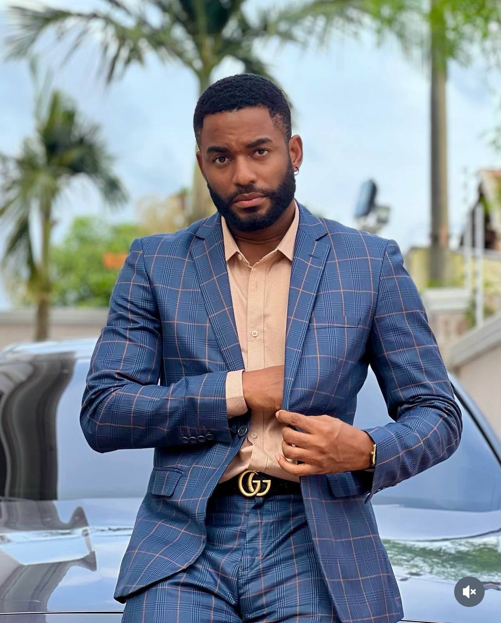 LE CHAUFFEUR JO Nollymove